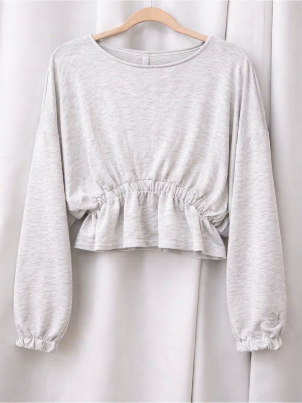 Free People Movement Gray Cropped Pullover Sweatshirt Baloon Sleeve Soft Lounge - Picture 3 of 6